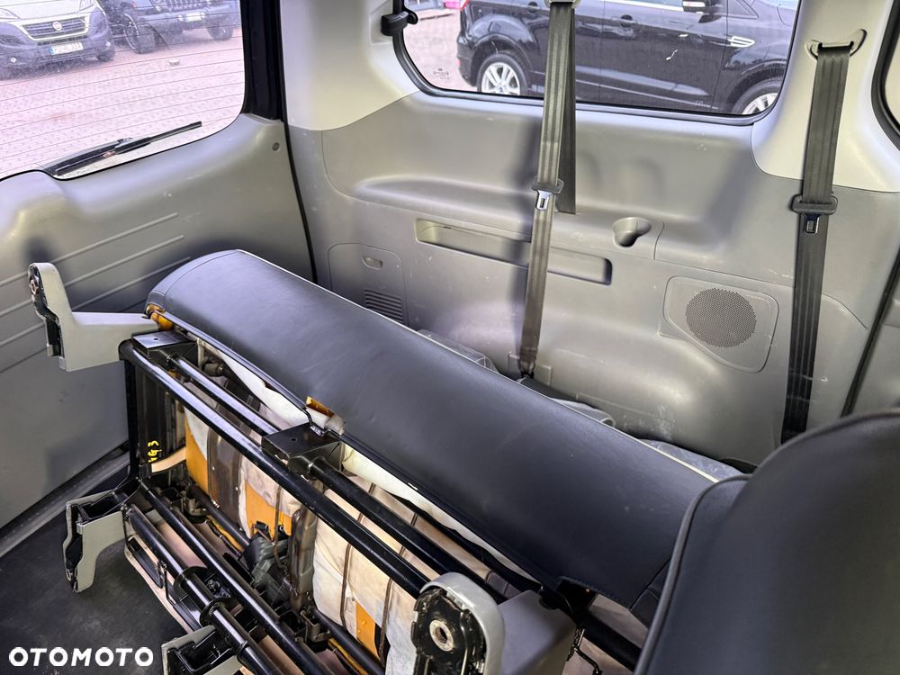 Hyundai H-1 2.5 CRDi Travel Premium - 10
