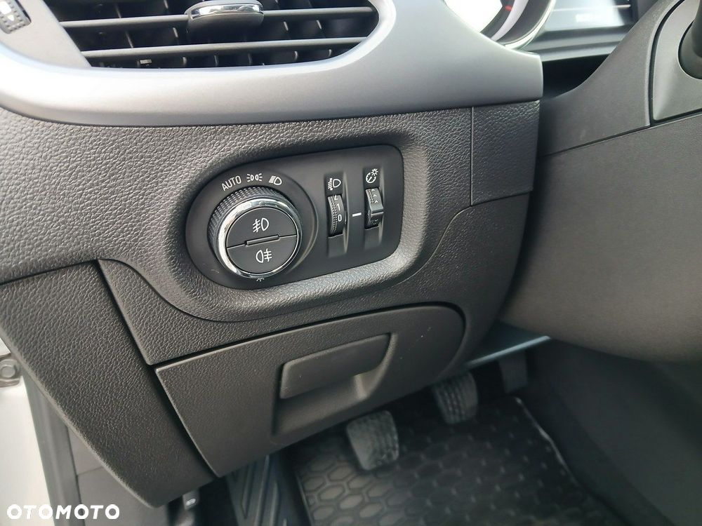 Opel Astra - 11