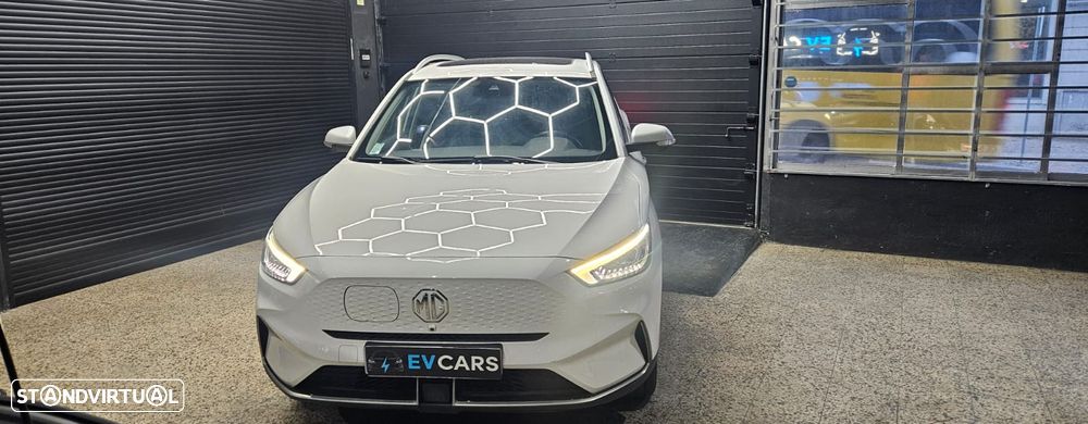 MG ZS EV 50.3 kWh Luxury - 2