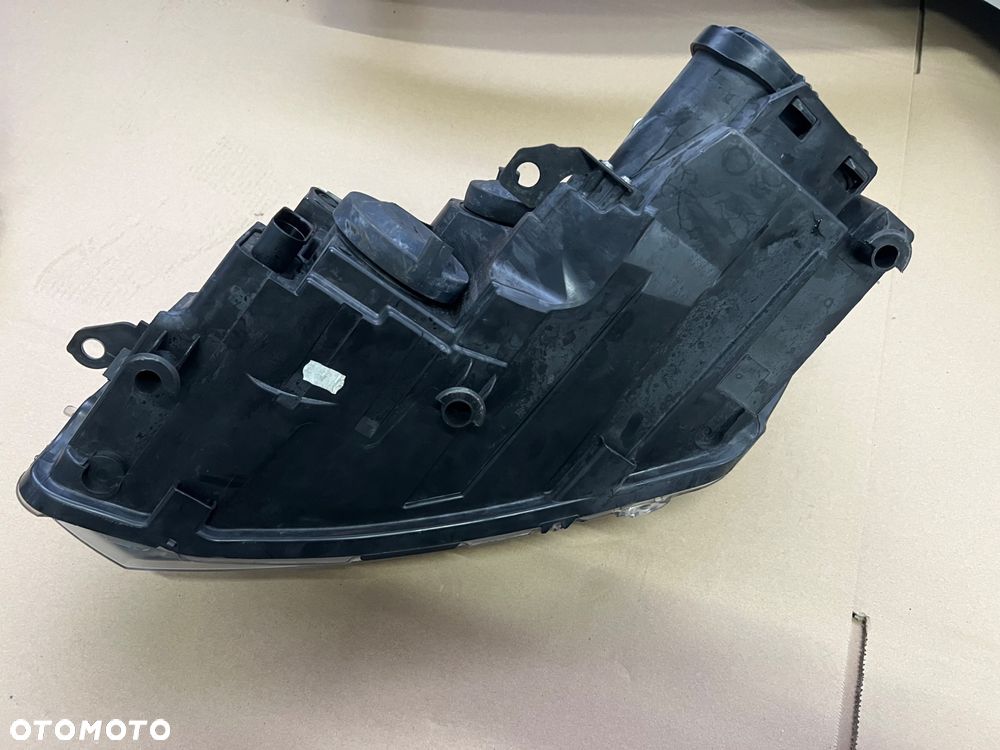 Lampa prawa  VW Golf VI - 3