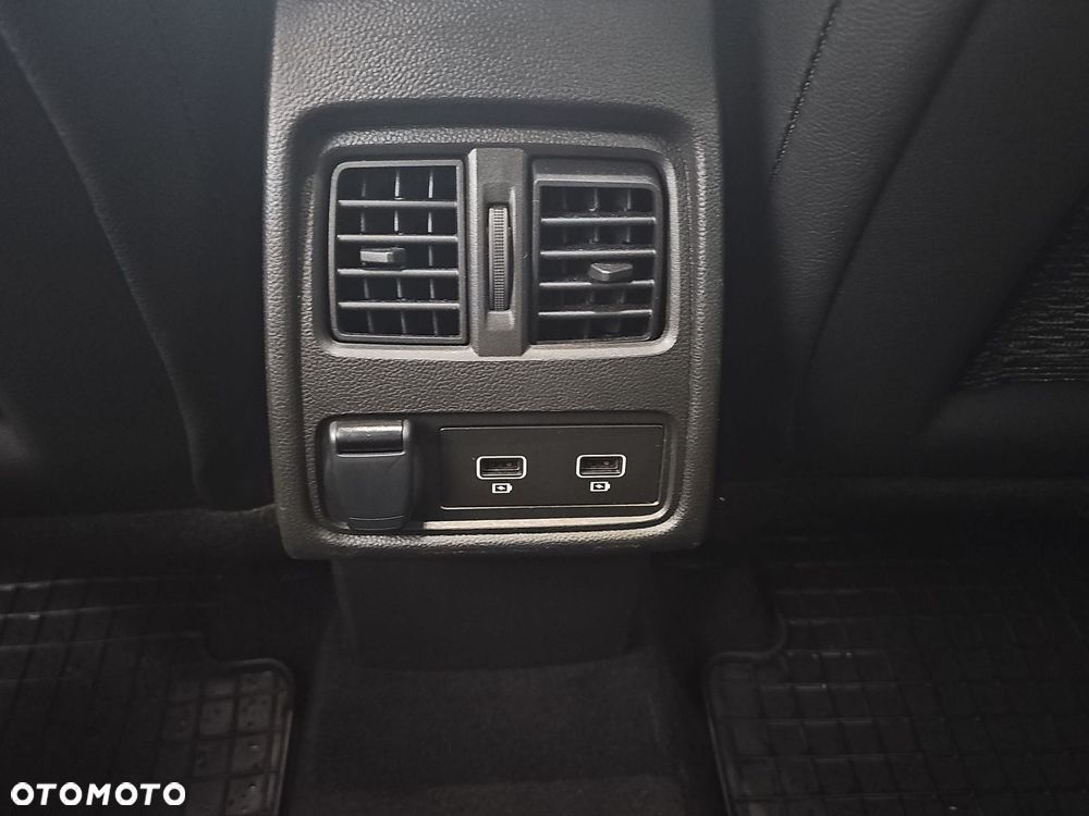 Renault Captur 1.3 TCe mHEV Techno EDC - 30