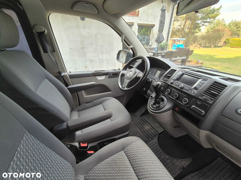 Volkswagen Transporter - 2