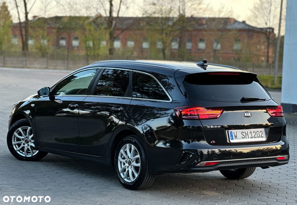 Kia Ceed 1.6 CRDi Platinum Edition - 11