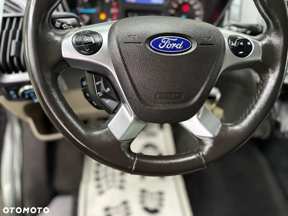 Ford Tourneo Custom 310 L2H1 VA Titanium - 35