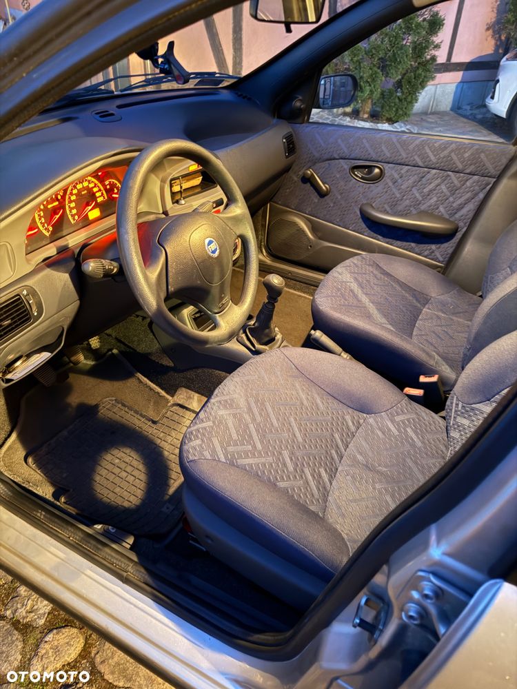 Fiat Albea 1.2 16V Actual / EL - 5