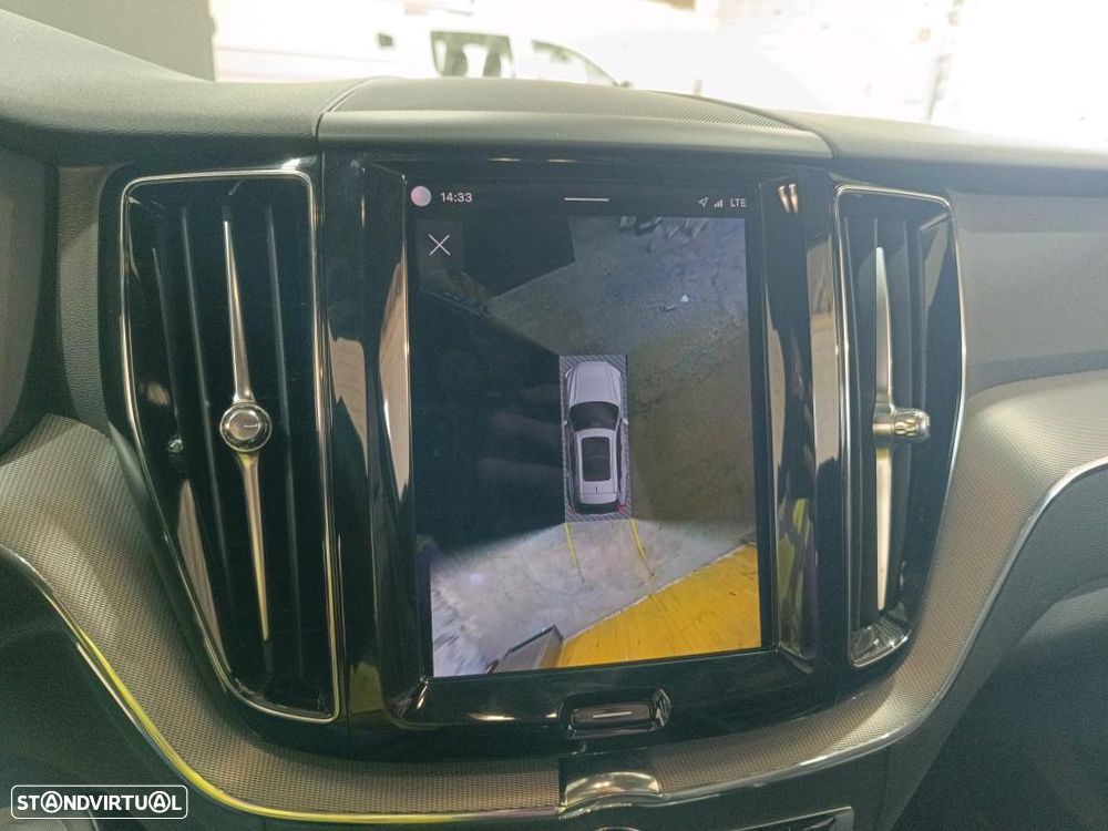 Volvo XC 60 2.0 B4 R-Design - 10