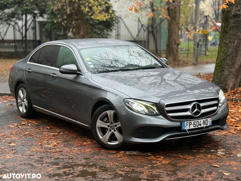 Mercedes-Benz E 220 d 4Matic T 9G-TRONIC - 22