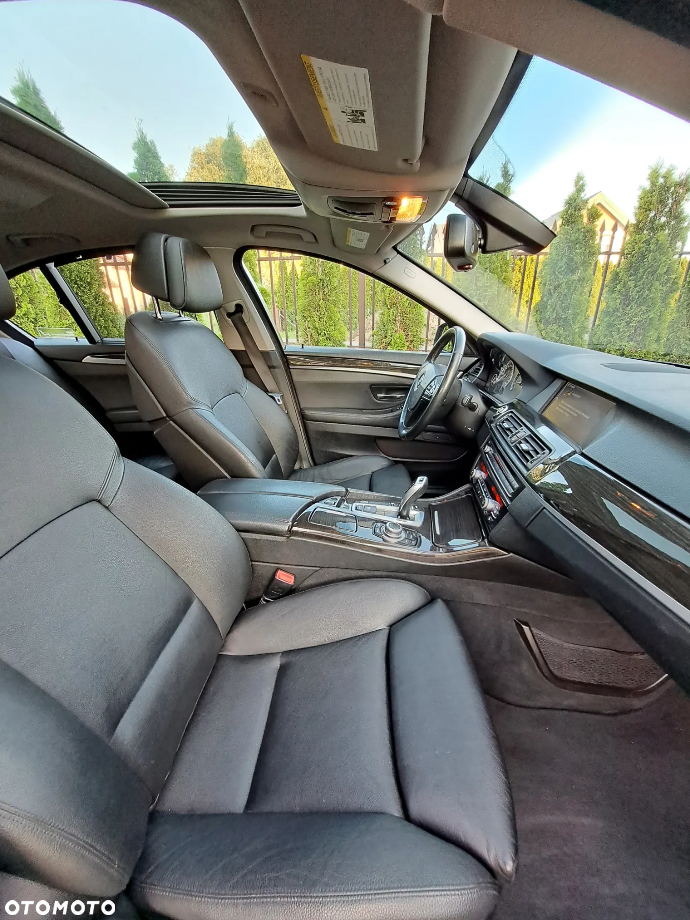 BMW Seria 5 535i xDrive - 23
