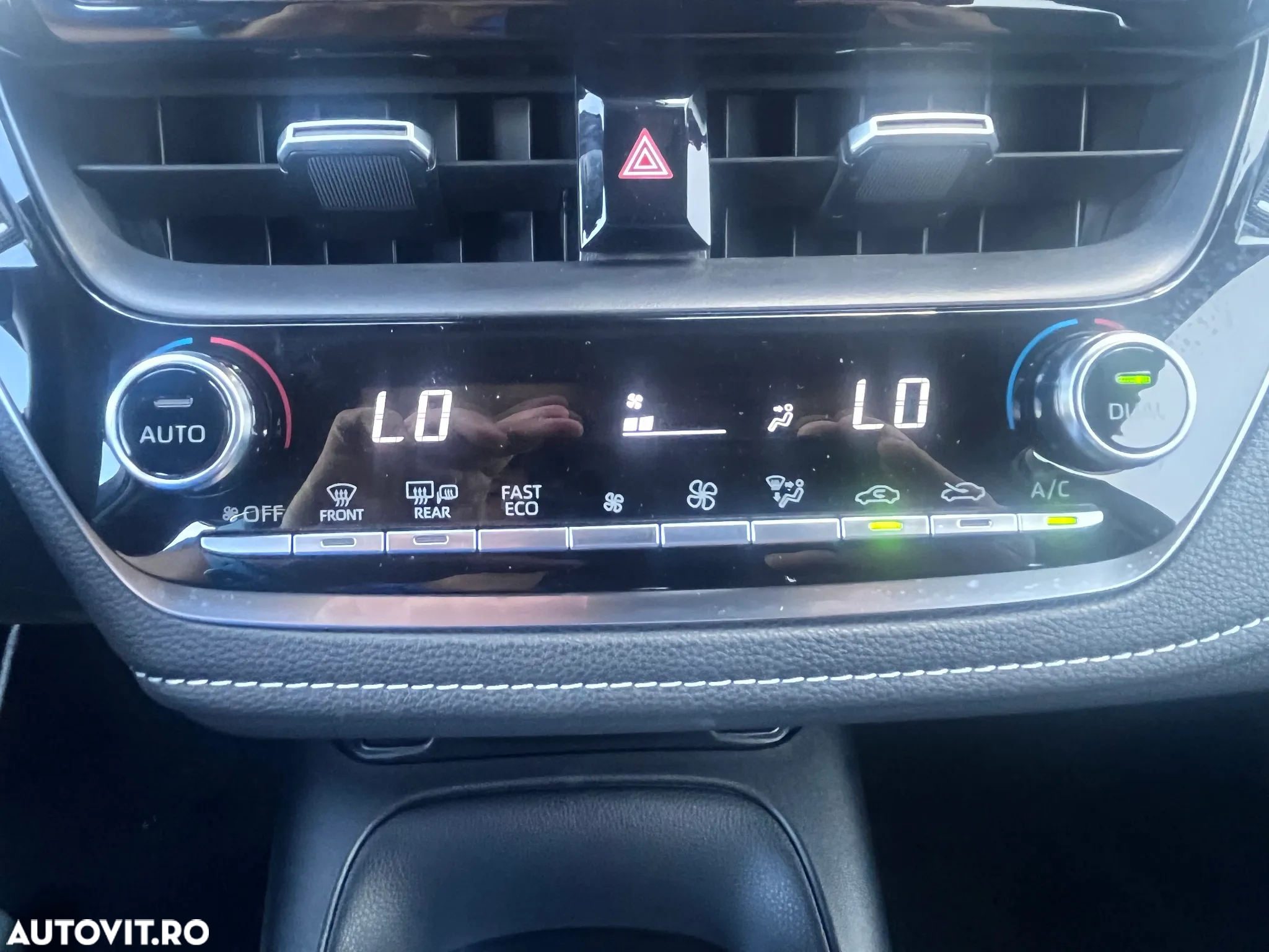 Toyota Corolla 1.8 HSD Dynamic - 16