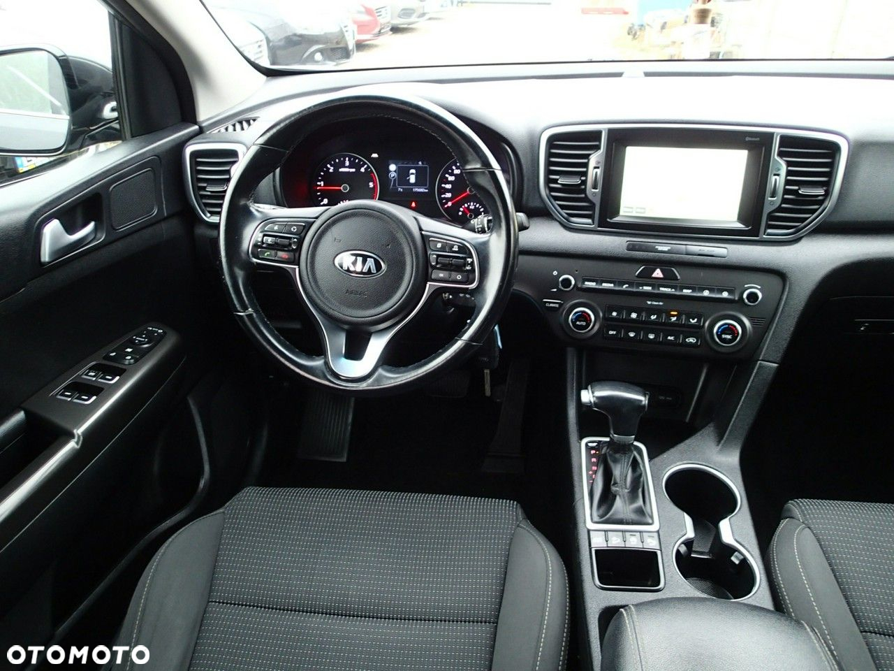 Kia Sportage 1.7 CRDI 2WD ISG Spirit - 13