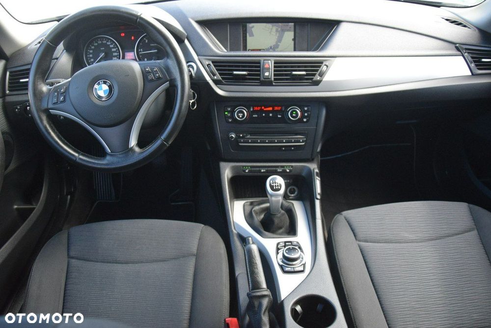 BMW X1 sDrive18d - 25