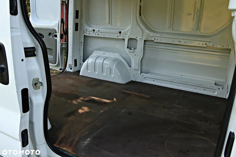 Renault Trafic - 28