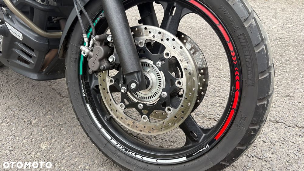 Suzuki V-STROM - 12