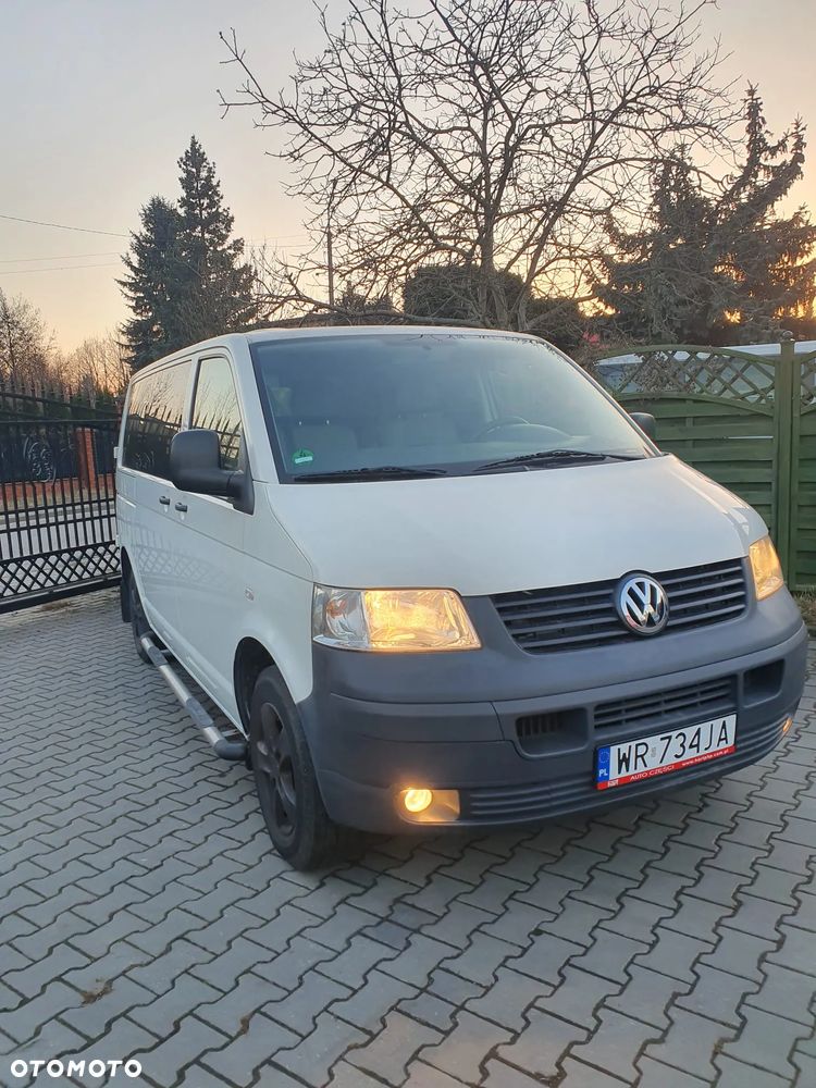Volkswagen Transporter Shuttle Kurz - 2