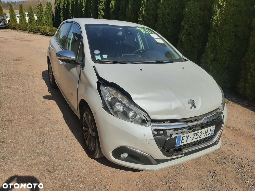 Peugeot 208 PureTech 110 Stop & Start Allure - 3