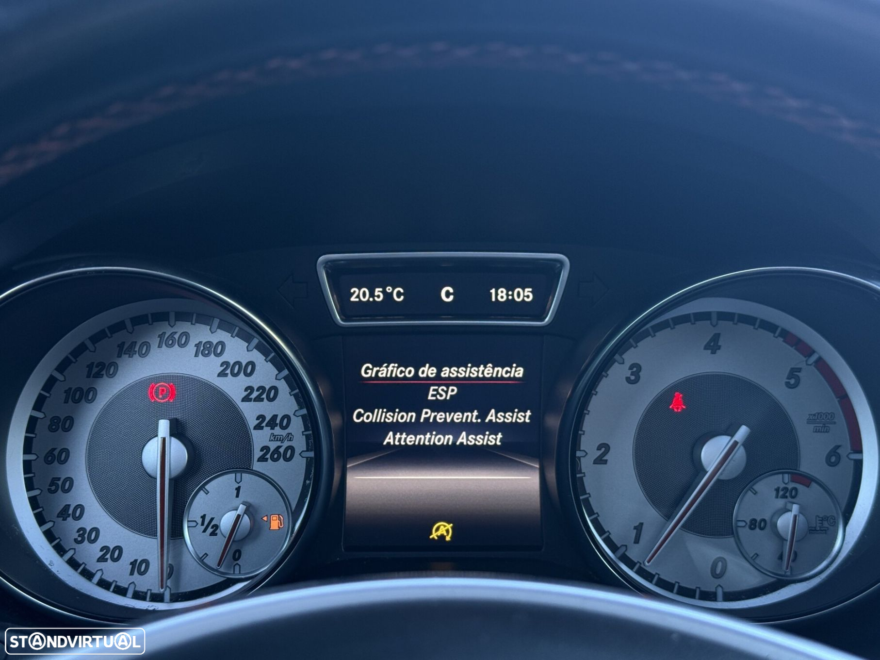 Mercedes-Benz CLA 200 d Shooting Brake AMG Line - 21