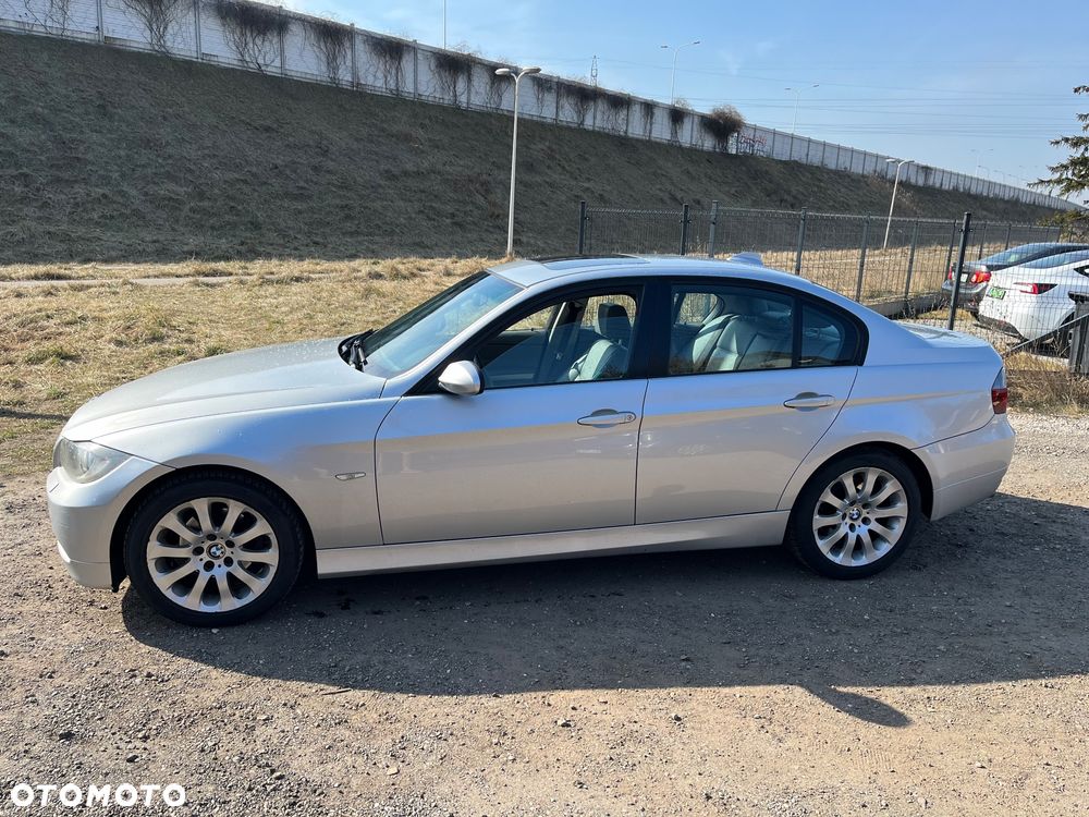 BMW Seria 3 330i - 19