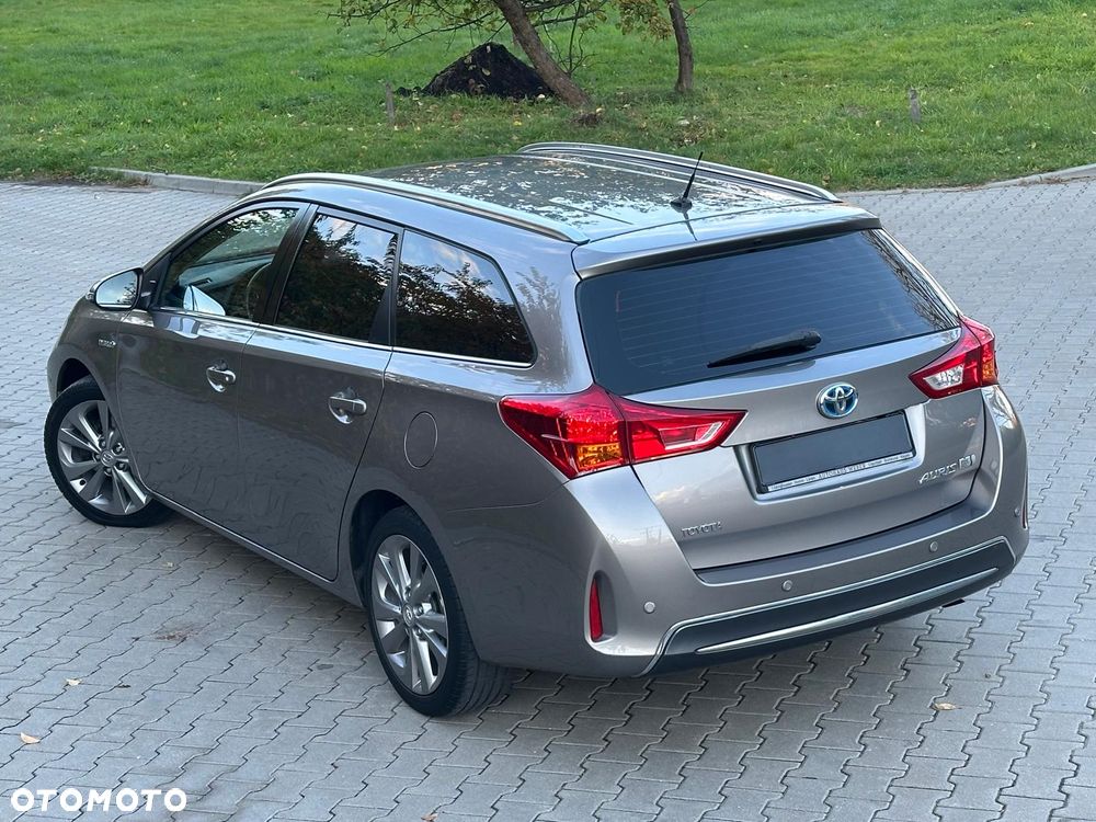 Toyota Auris 2013 photo 4
