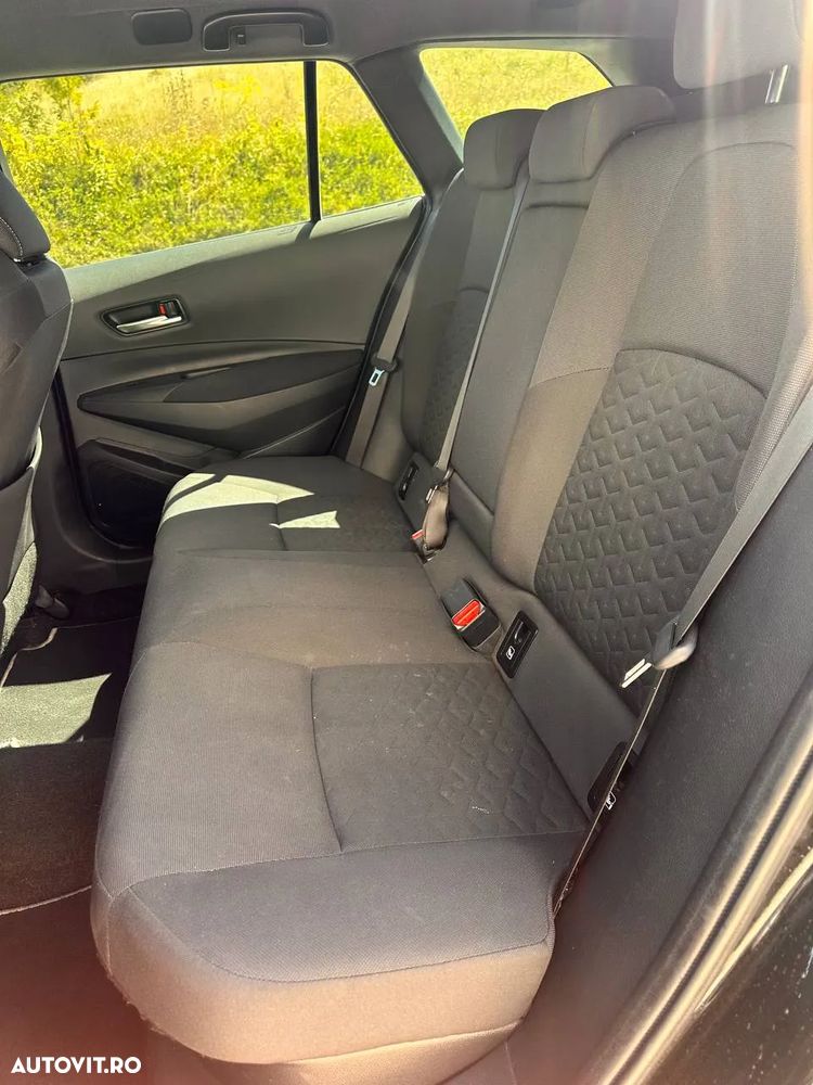 Toyota Corolla 1.8 HSD Business - 10