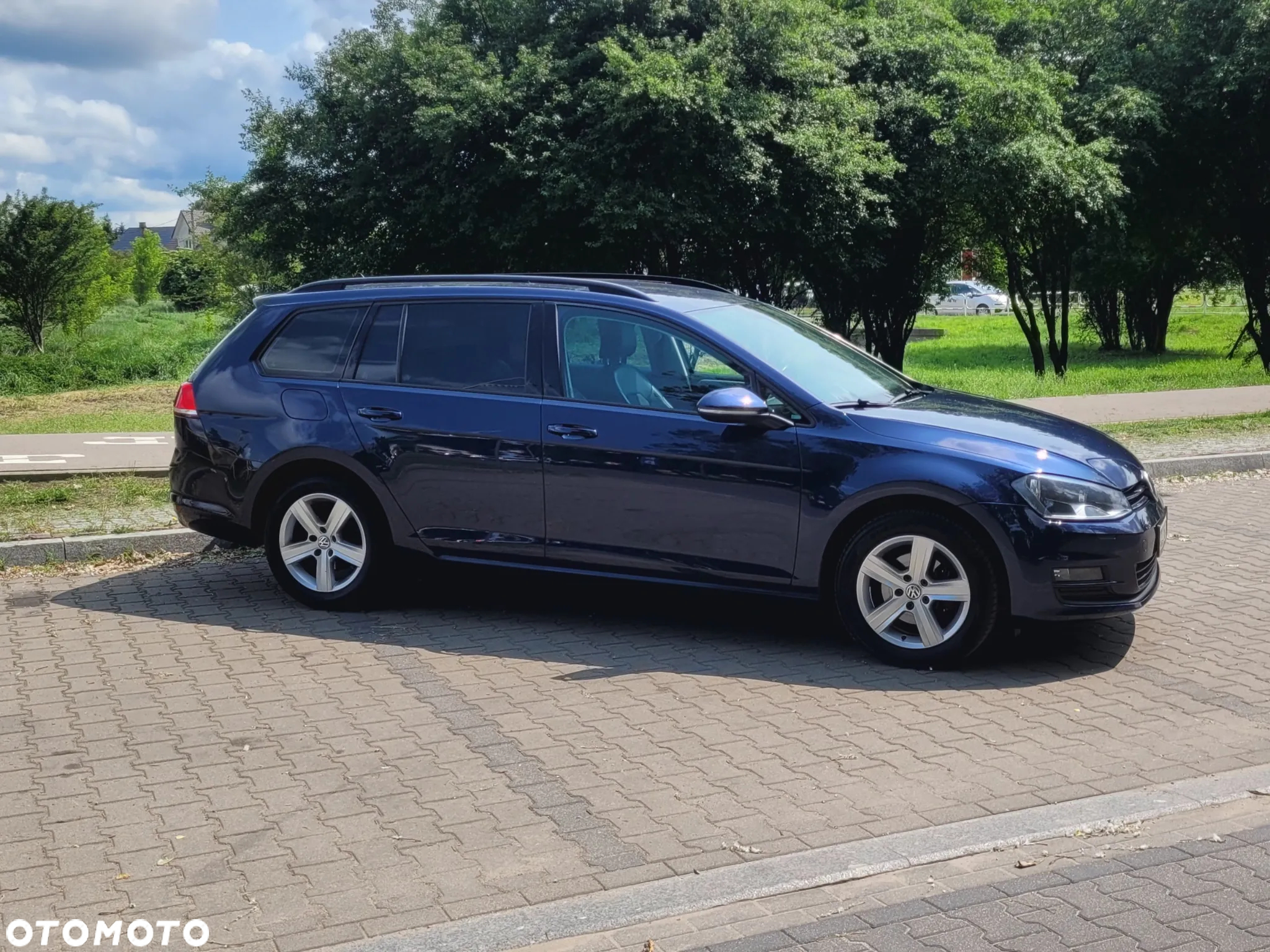 Volkswagen Golf 2.0 BlueTDI Highline - 6