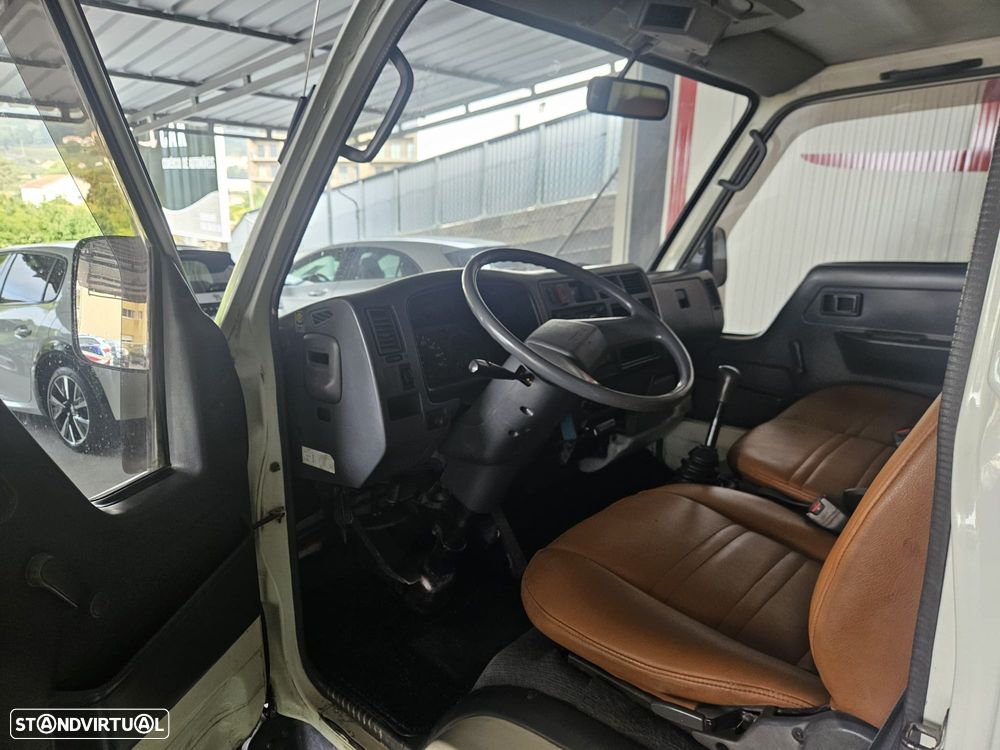 Toyota DYNA 150 - 8