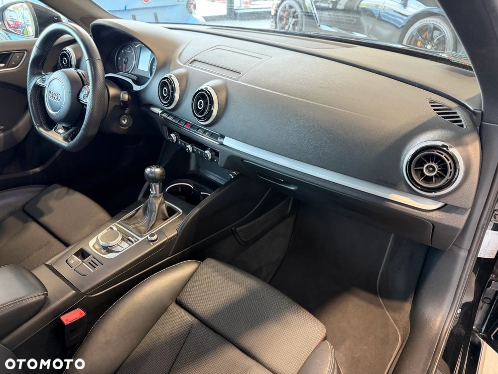 Audi A3 Sportback - 18