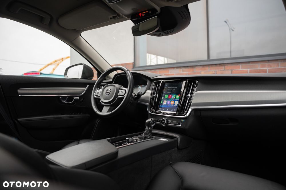 Volvo V90 D3 Geartronic Momentum Pro - 28