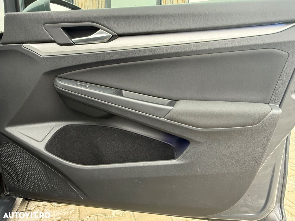 Volkswagen Golf 1.5 eTSI OPF DSG Life - 19