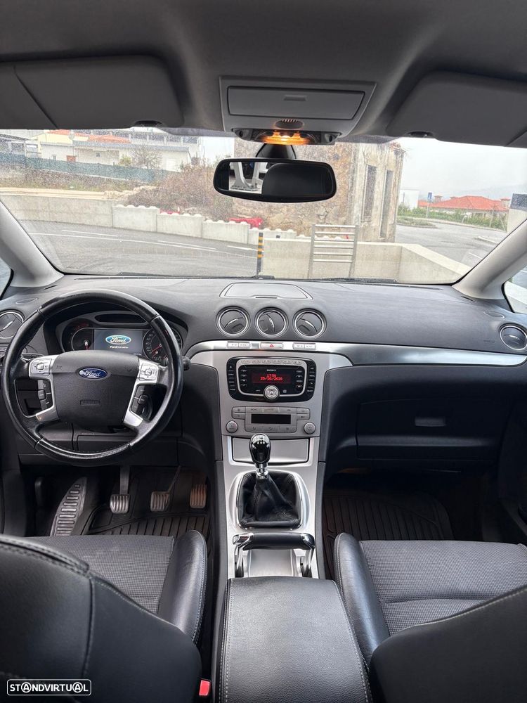 Ford S-Max 2.0 TDCi Titanium 7L - 6