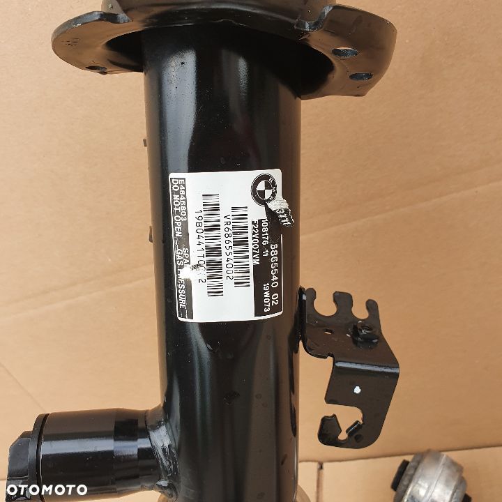 BMW F20 M140i F30 AMORTYZATOR PIASTA PRAWA LEWA 6865539 6865540 - 2