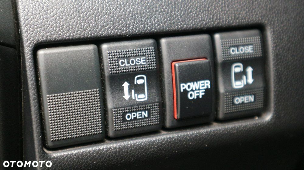 Mazda 5 2.0 MZR-DISI i-stop Sports-Line - 10