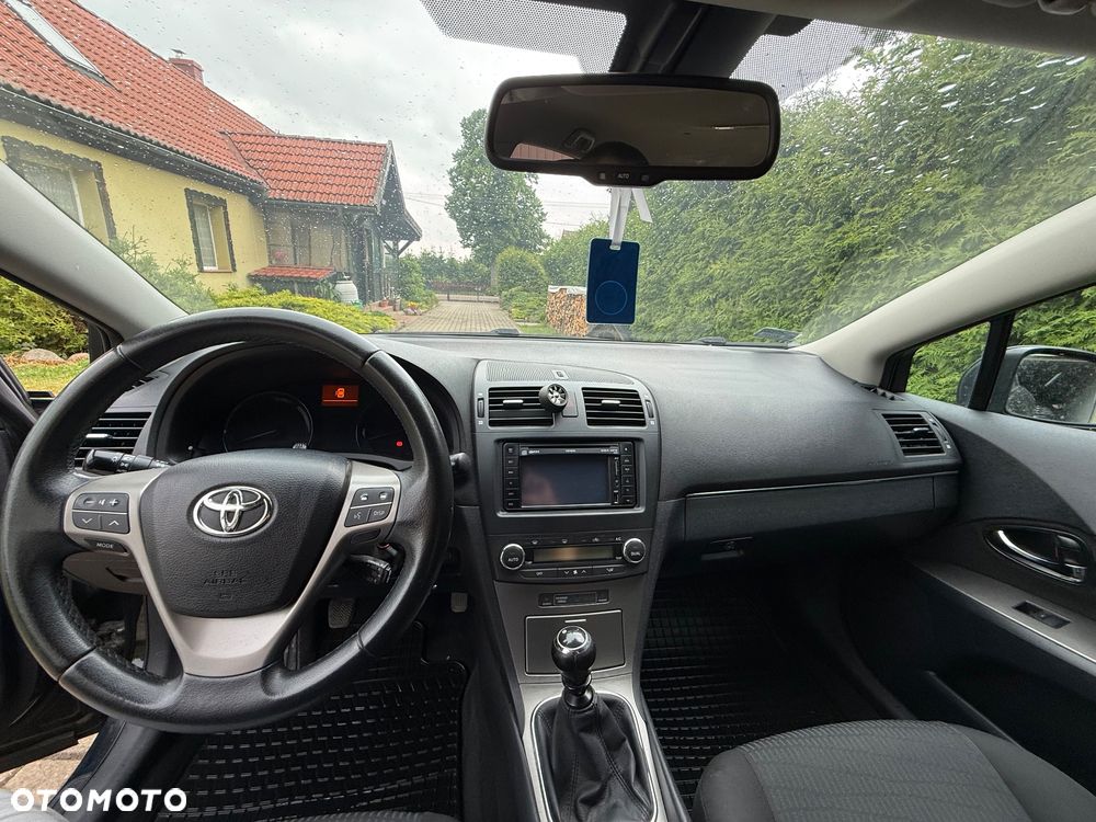Toyota Avensis 2.0 D-4D - 7