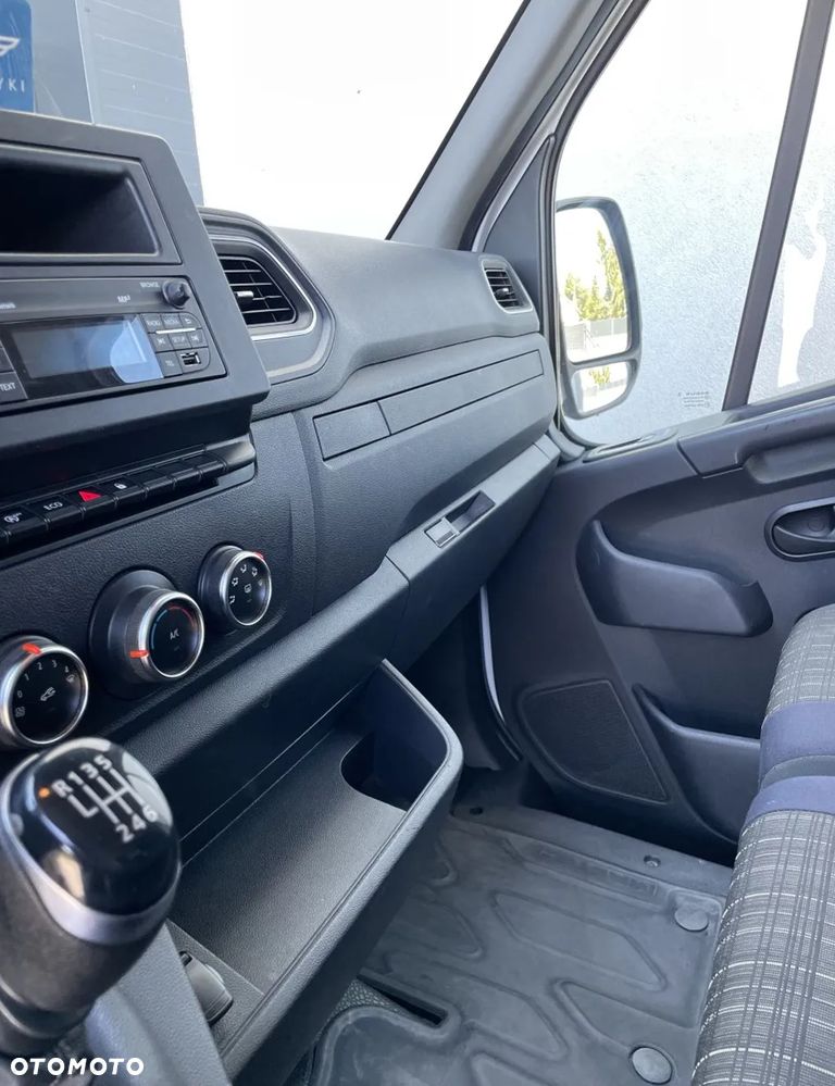 Renault Master - 10