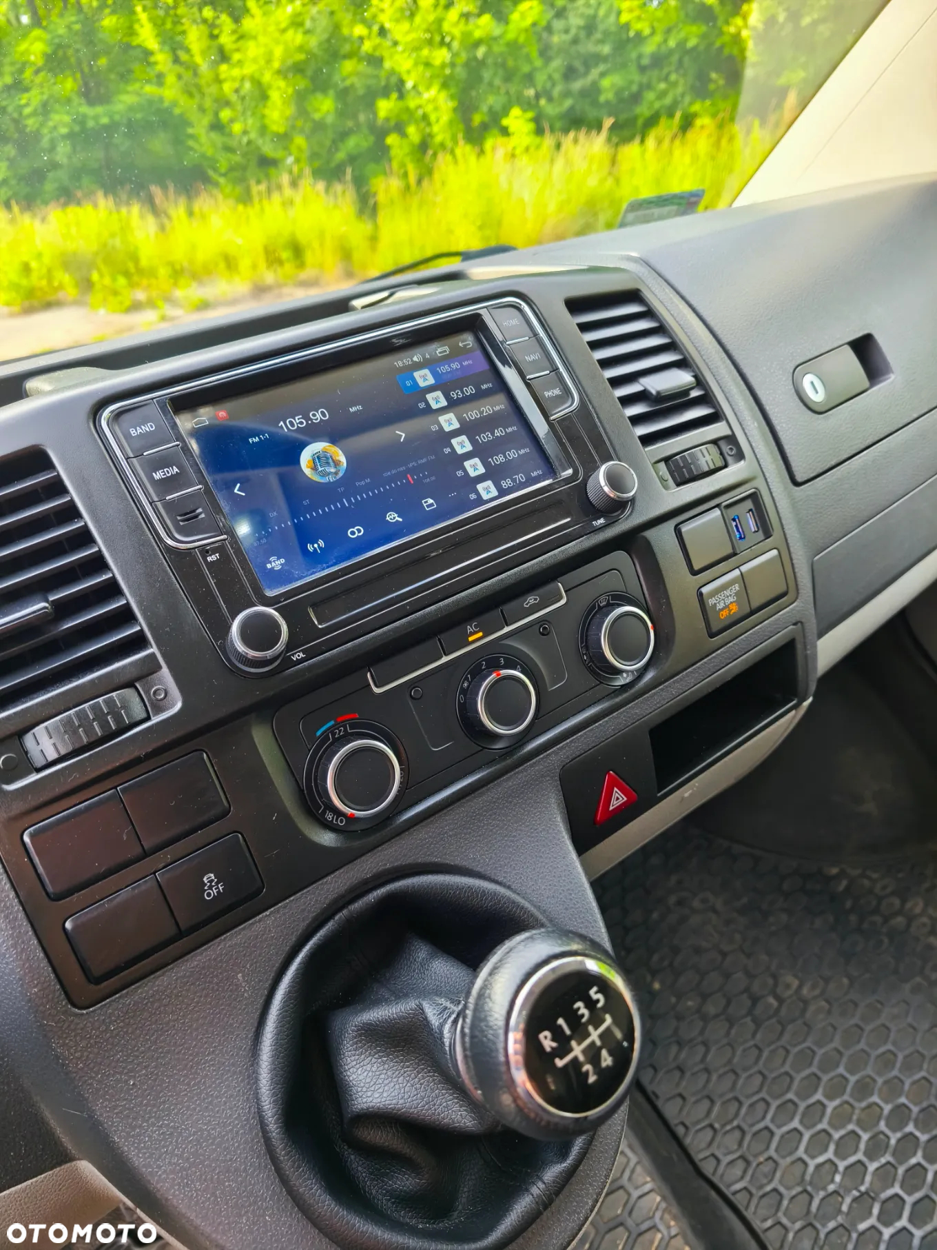 Volkswagen Transporter - 8