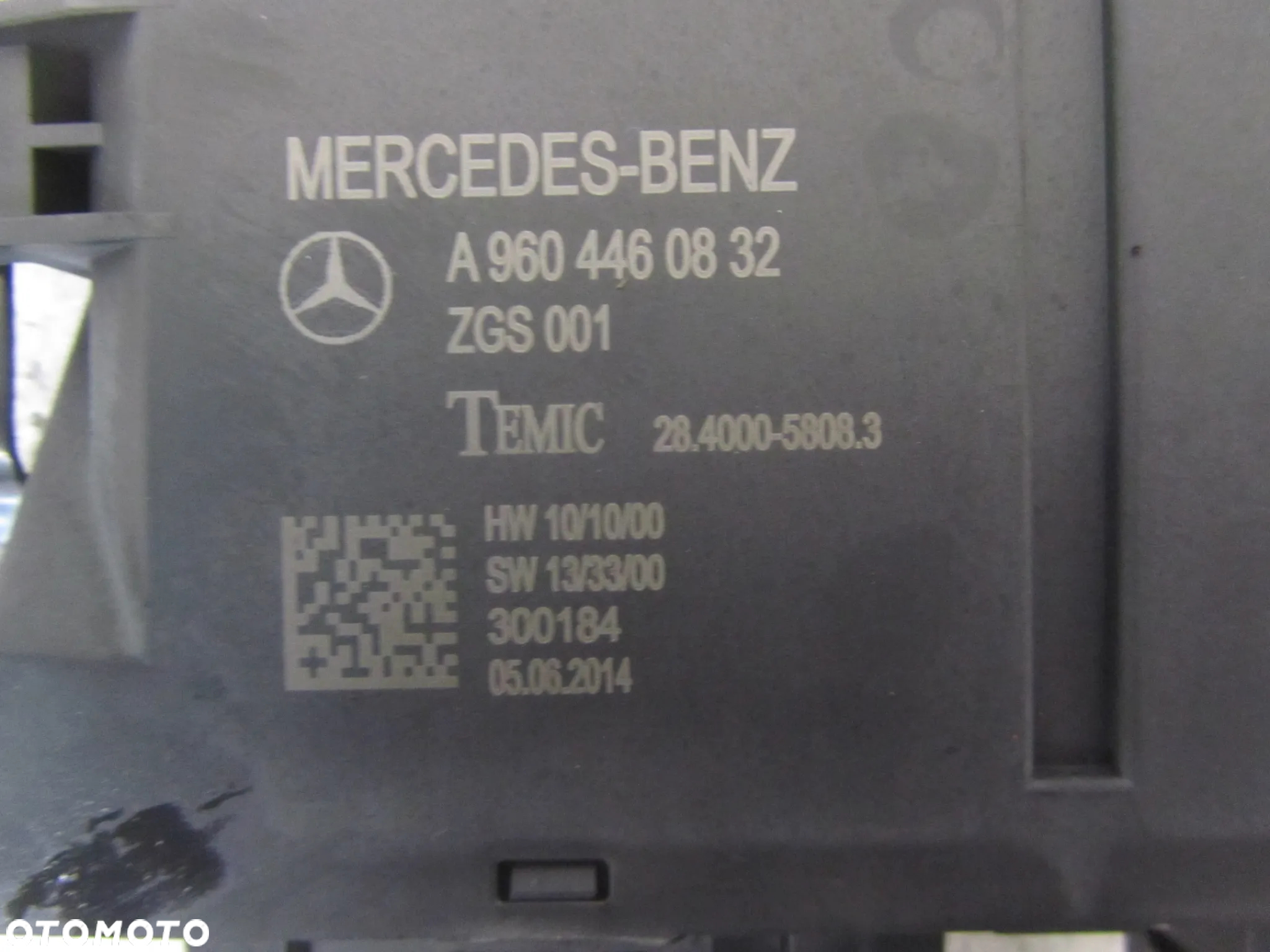 Mercedes Actros MP4 11r->moduł-sterownik (drzwi lewy przód) a9604460832 - 2