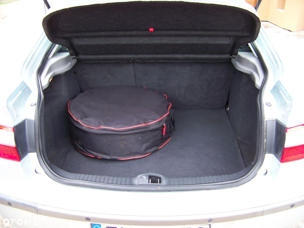 Renault Laguna 1.6 Expression - 10
