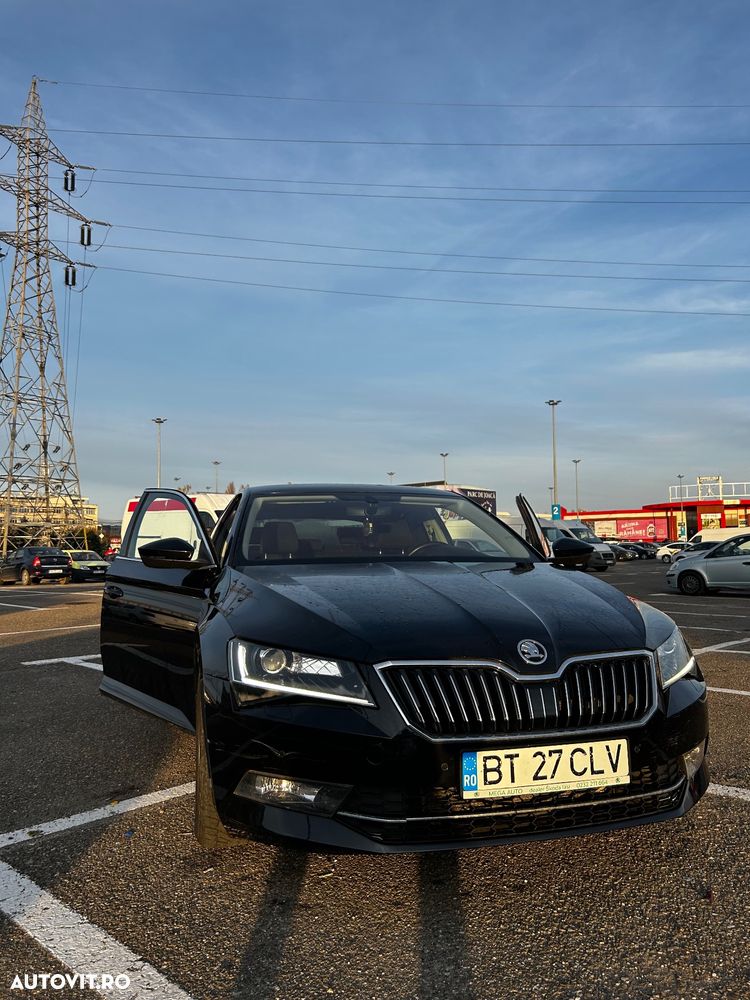 Skoda Superb 2.0 TDI DSG Ambition - 4