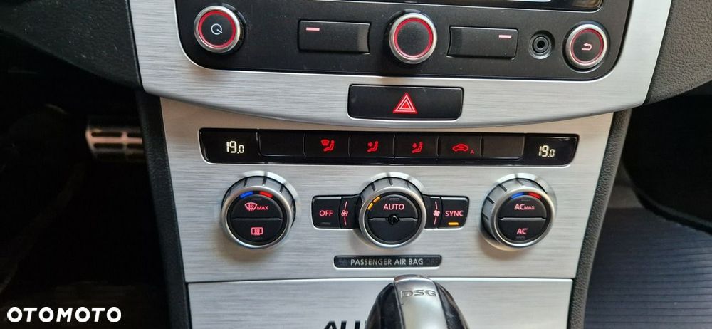 Volkswagen Passat Alltrack - 25