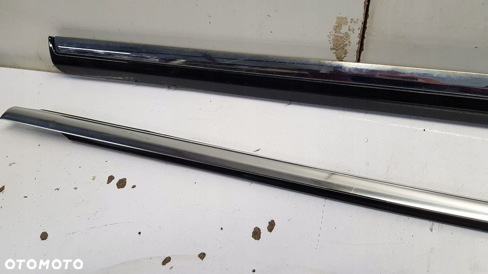 listwa drzwi lewy przód VW Passat B7 - 8