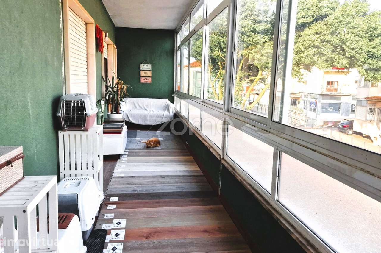 Apartamento T2 + Loja + Garagem + Anexos em Abóboda, São D. de Rana - Grande imagem: 5/10