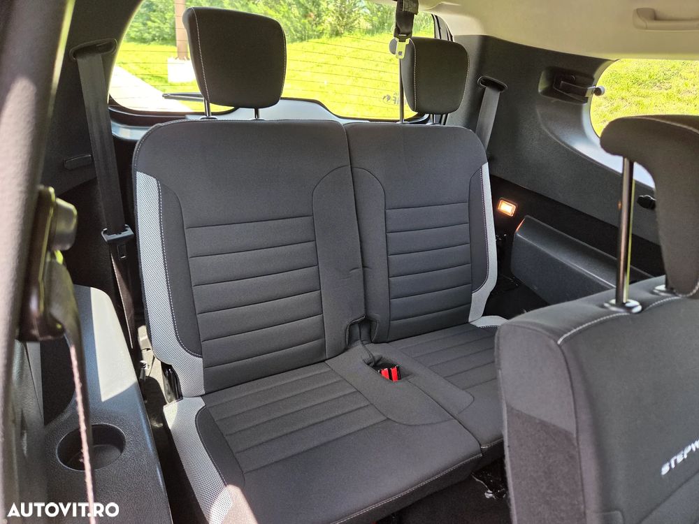 Dacia Lodgy 1.5 Blue dCi Stepway - 30