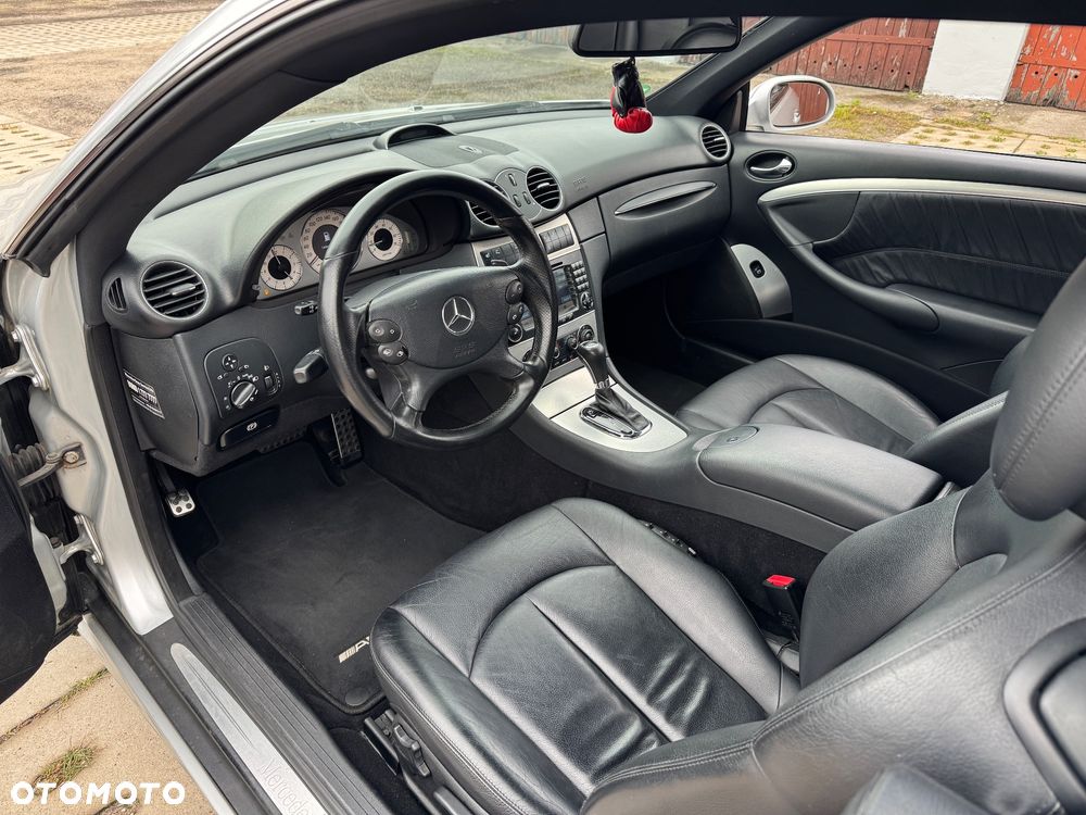 Mercedes-Benz CLK - 6