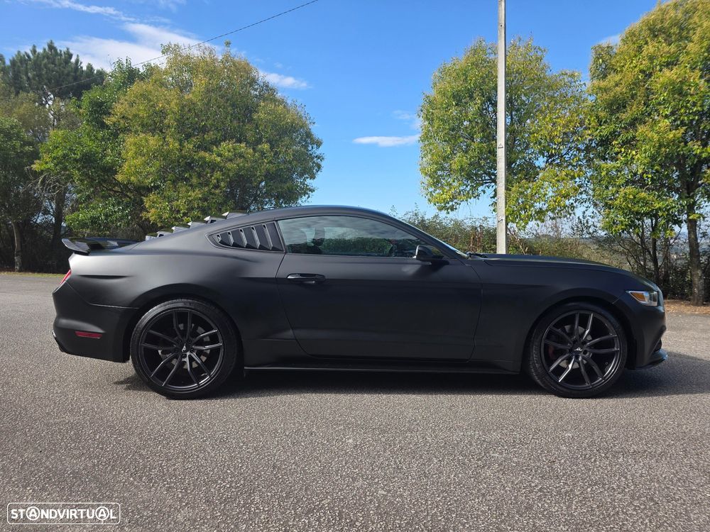 Ford Mustang 2.3i EcoBoost Aut. - 4