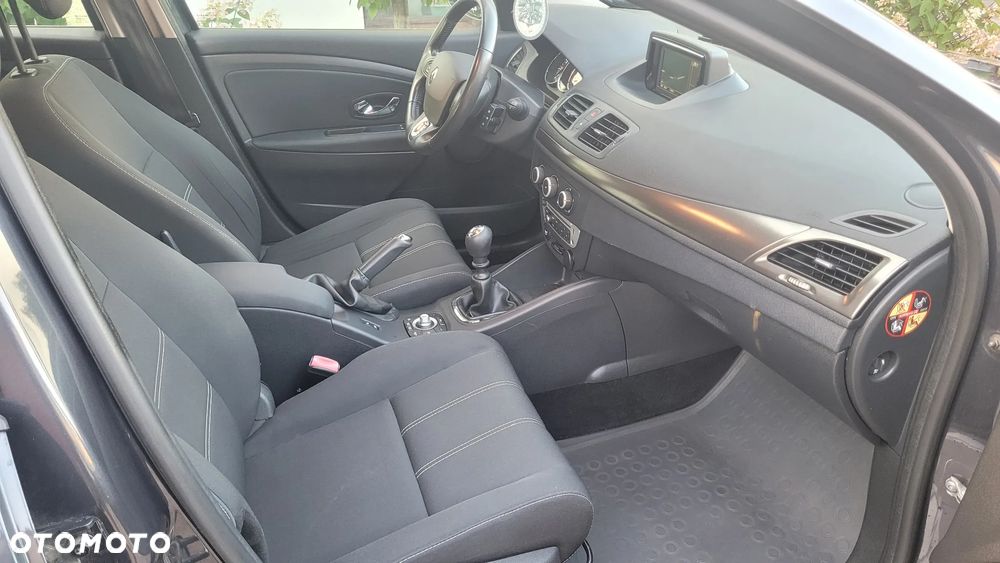 Renault Megane 1.5 dCi Expression - 9