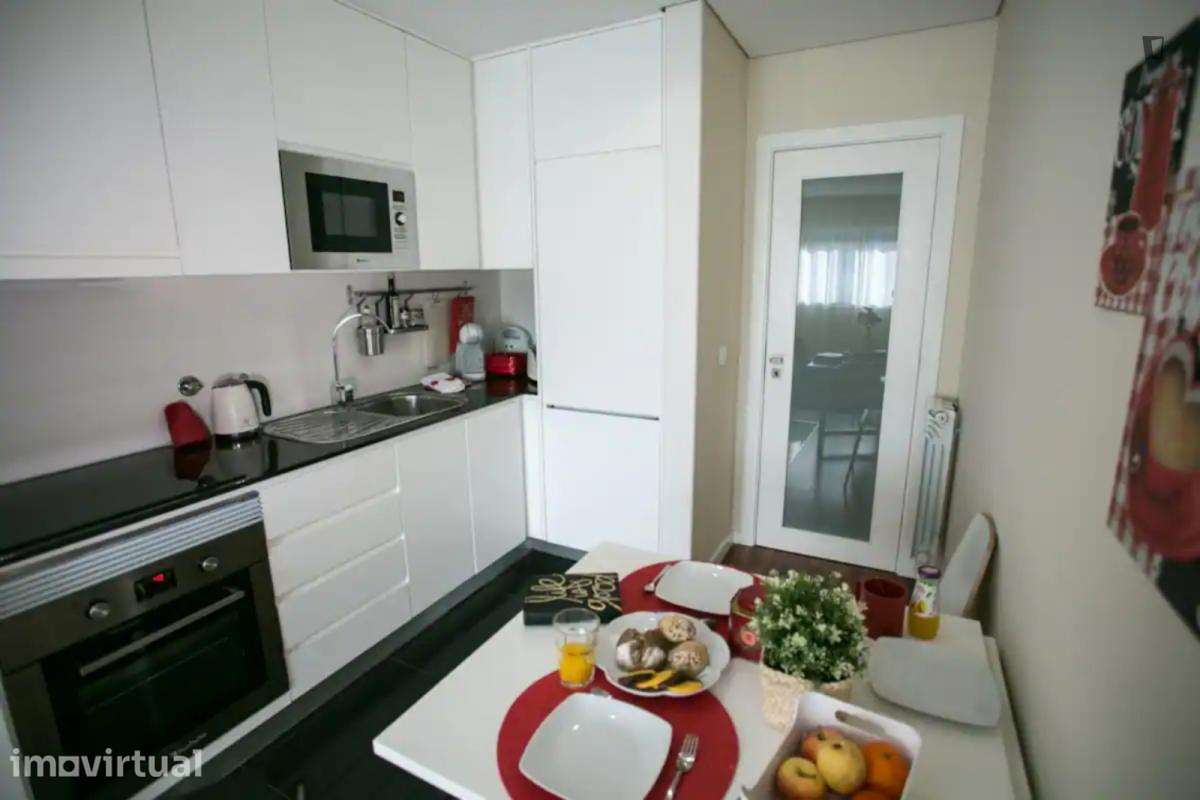 Apartamento com 1 quartos - localizado em Matosinhos Porto - Grande imagem: 2/15