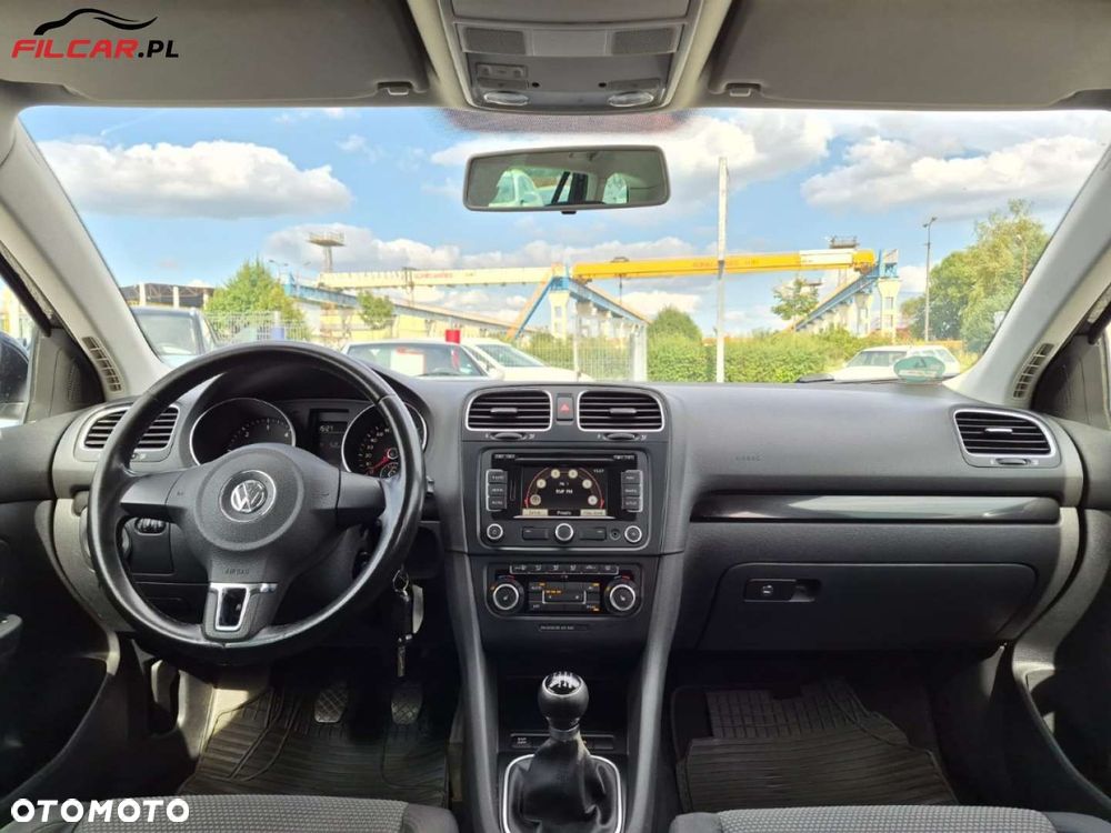 Volkswagen Golf - 10