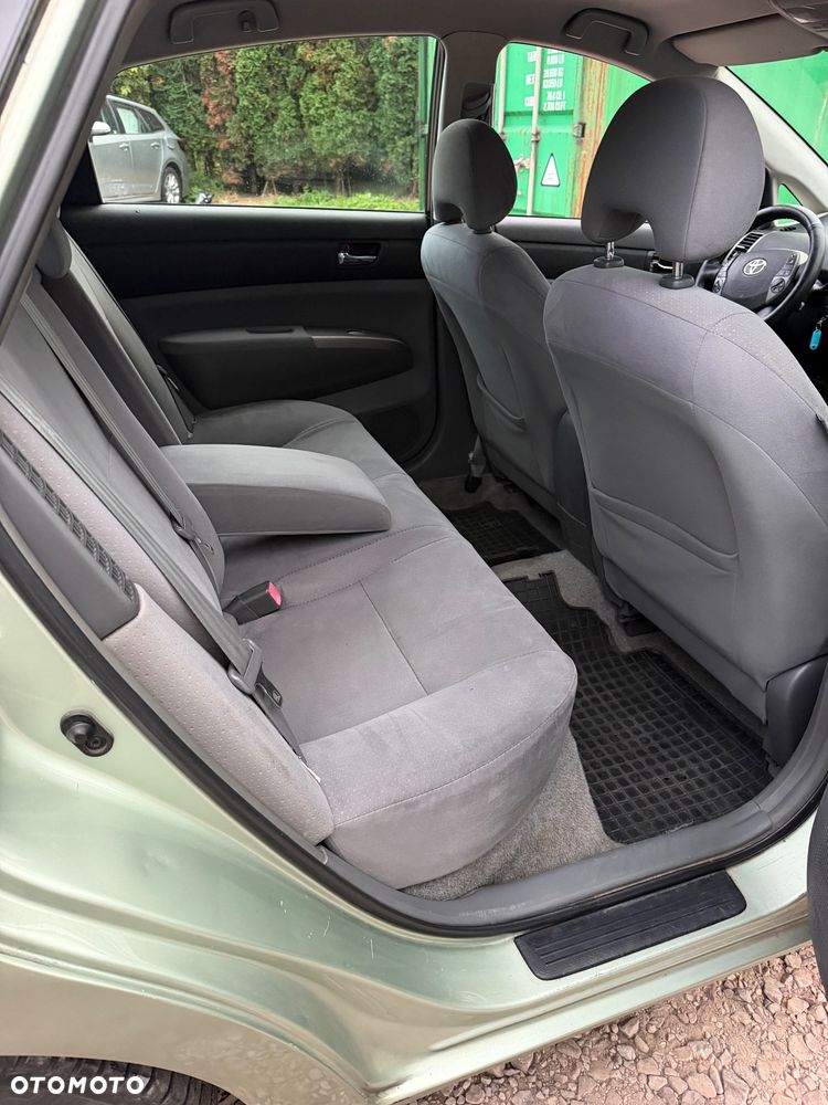 Toyota Prius - 23