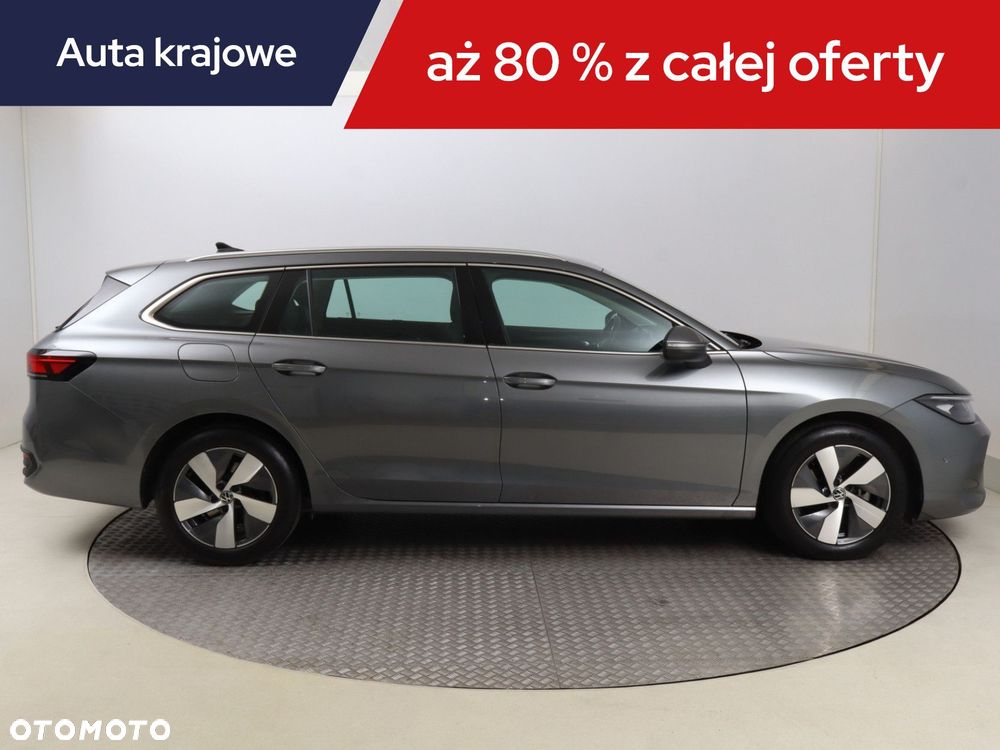Volkswagen Passat Variant - 8