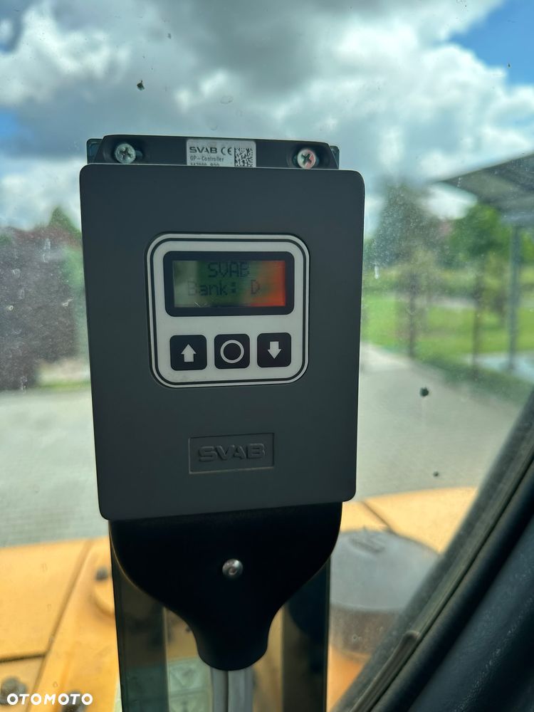 Hyundai Robex 55W-9A - 24