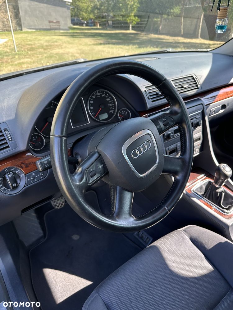 Audi A4 Limousine 1.8 T - 11